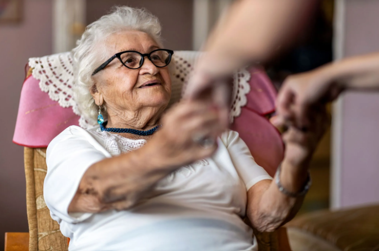 compare private home care and agency care