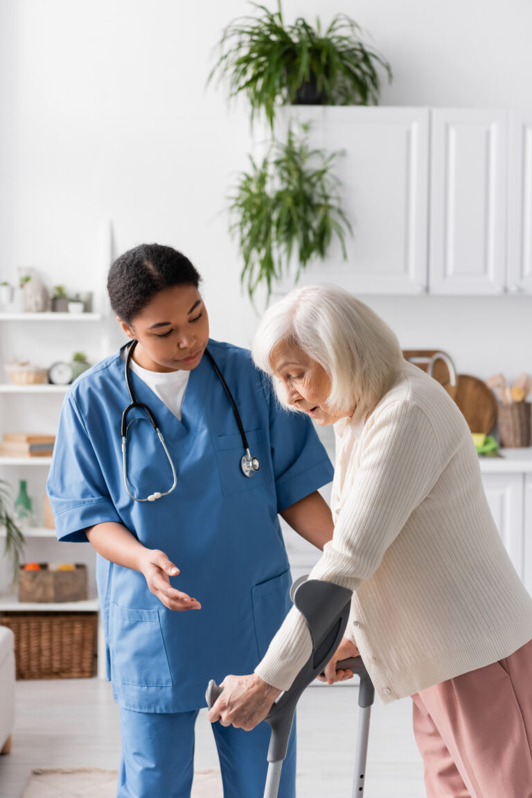 senior care in crown heights, nurse taking care of an elderly woman